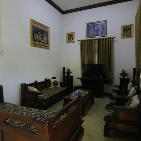 Alista Hotel Bondowoso Luaran gambar