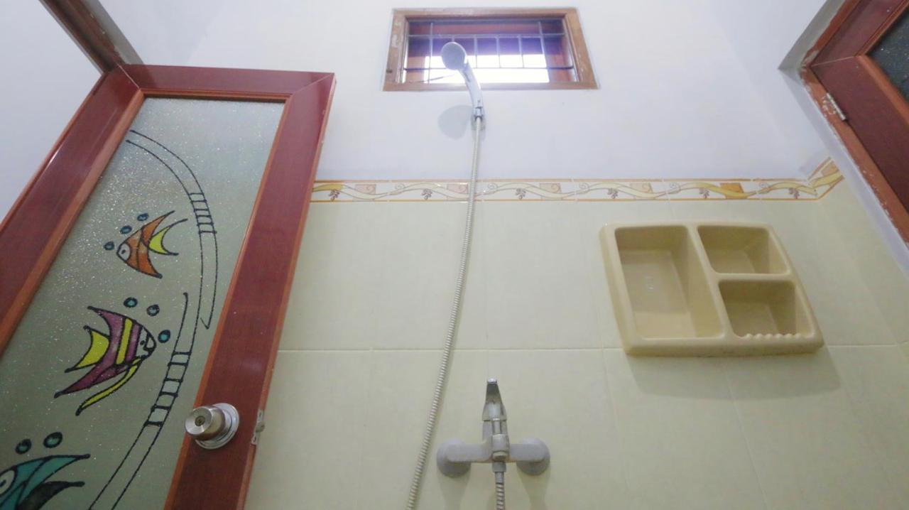 Alista Hotel Bondowoso Luaran gambar