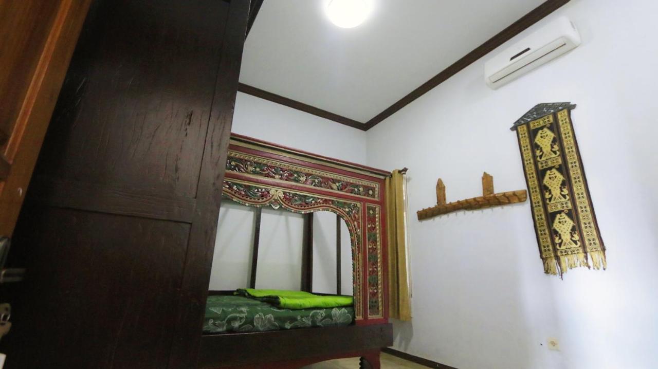 Alista Hotel Bondowoso Luaran gambar