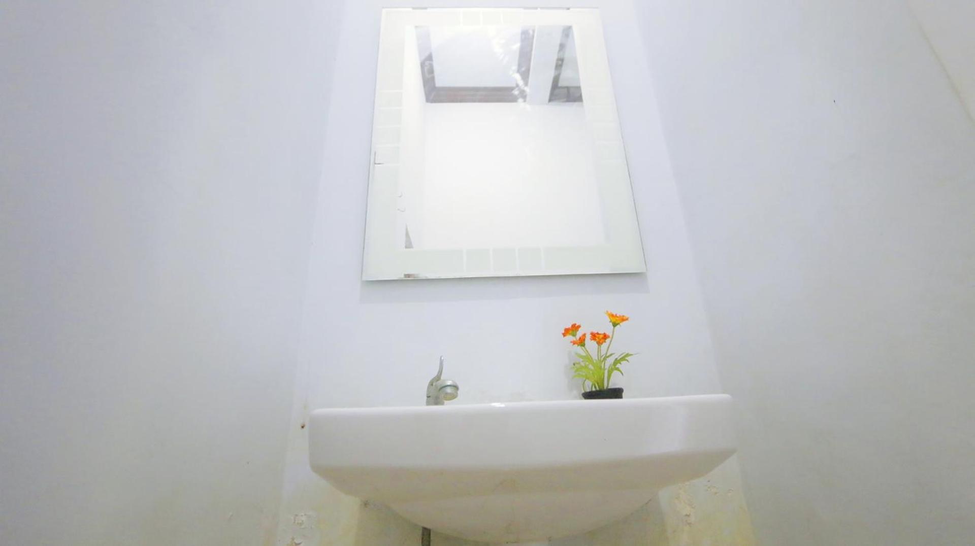 Alista Hotel Bondowoso Bilik gambar
